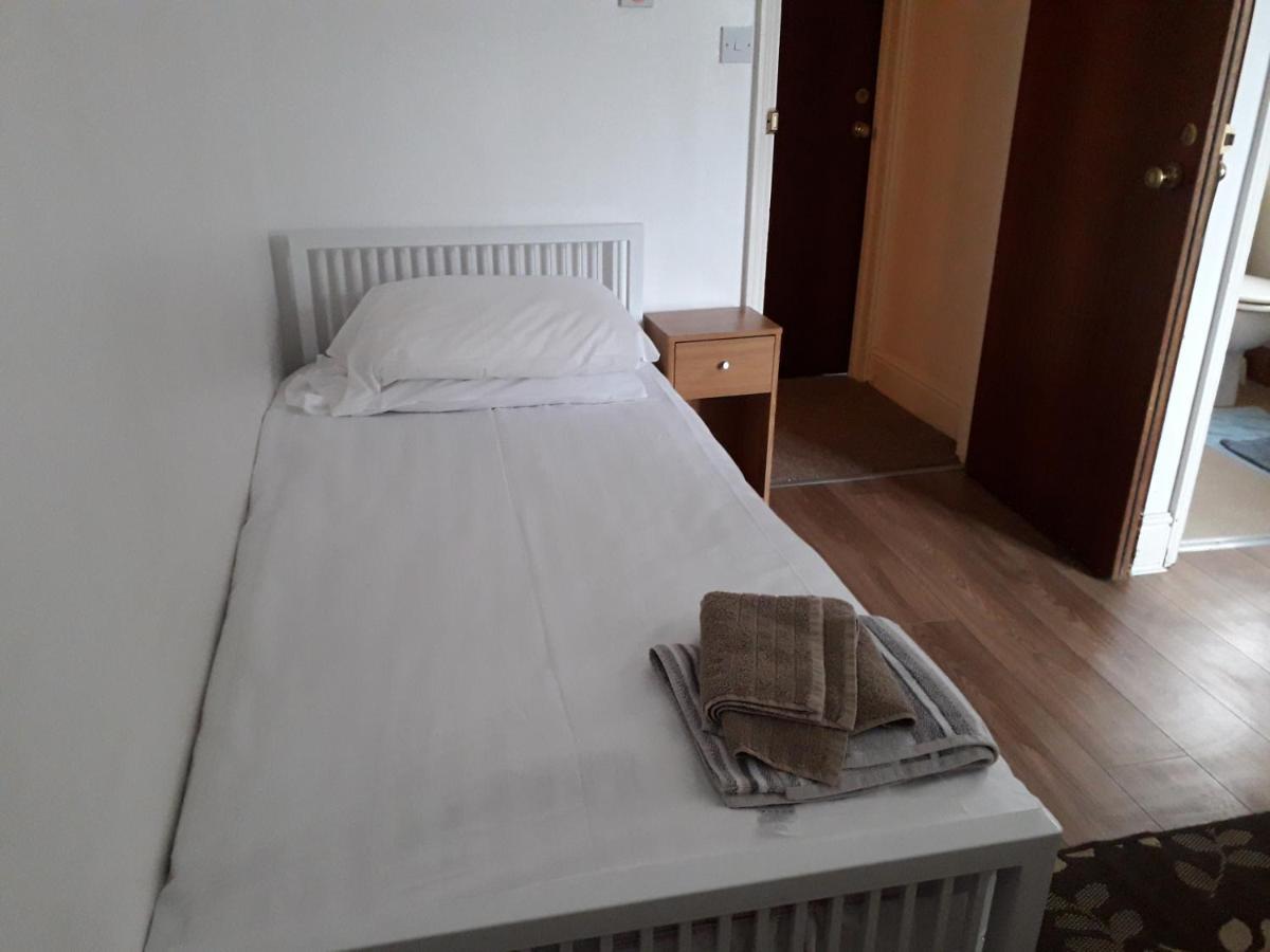 Lantern House Otel CBG Dış mekan fotoğraf